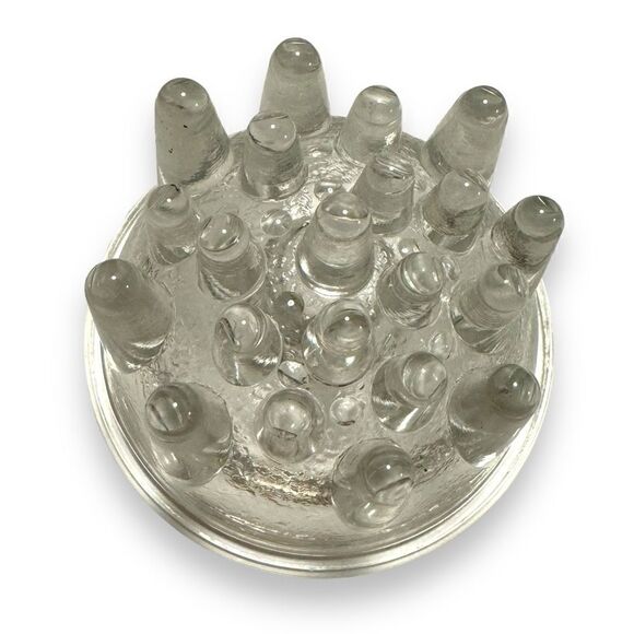 Glass Icicle Candle Holder On Metal Stand - Picture 2 of 4